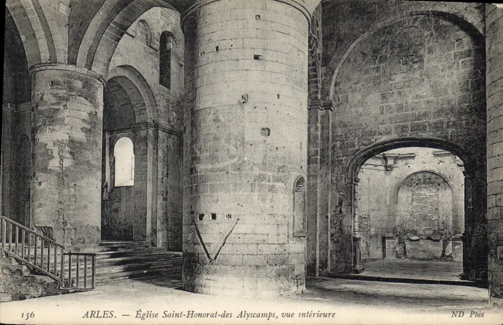 Arles — Kirche Saint-Honorat-des Alyscamps, Innenansicht — ND Phot, Nr. 156 - Vorderseite