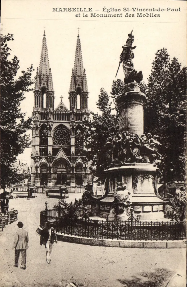 Marseille — Kirche St-Vincent-de-Paul und das Monument der Mobiles - Vorderseite