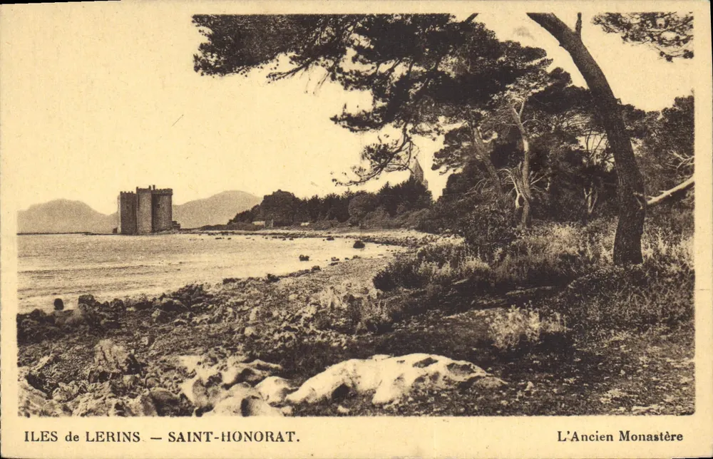 Inseln Lérins — Saint-Honorat — Das Alte Kloster - Vorderseite