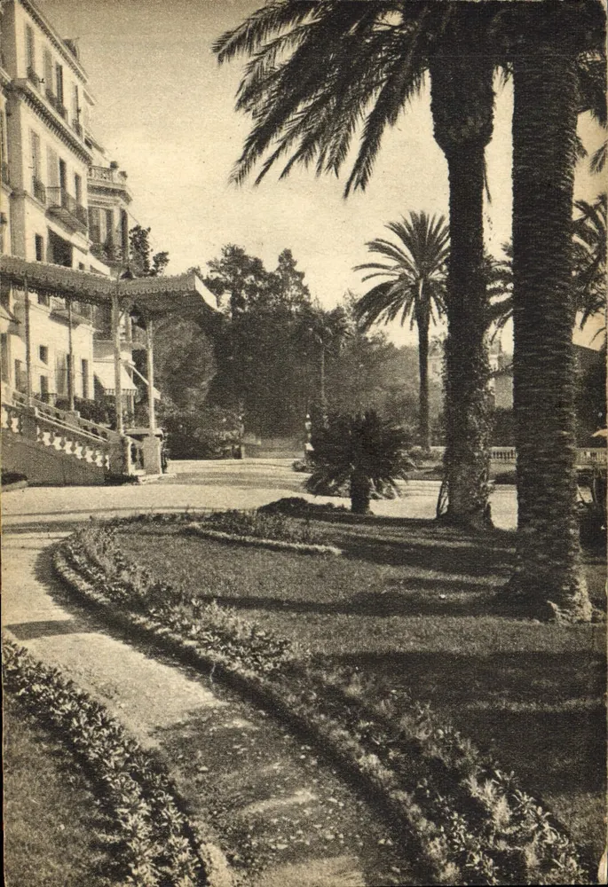 Cannes (A.M.) — Jardim do Hotel Beauséjour — 06 - Frente