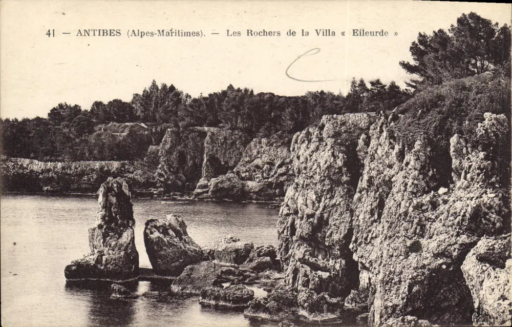 Antibes (Alpes-Maritimes) — Die Felsen der Villa « Eileurde » — Néeloupen Frères, Drucker, Créte, 54 Paris-Cormeil - Vorderseite