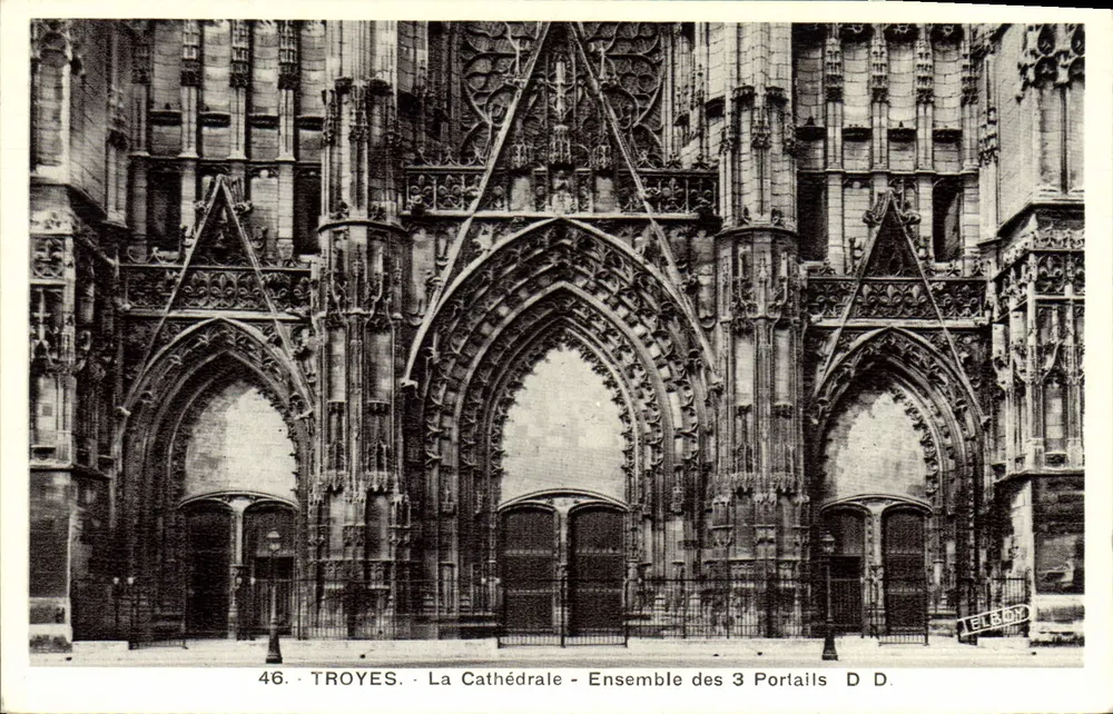 Troyes - La Catedral - Conjunto de los 3 Portales - Editor D.D. - Anverso