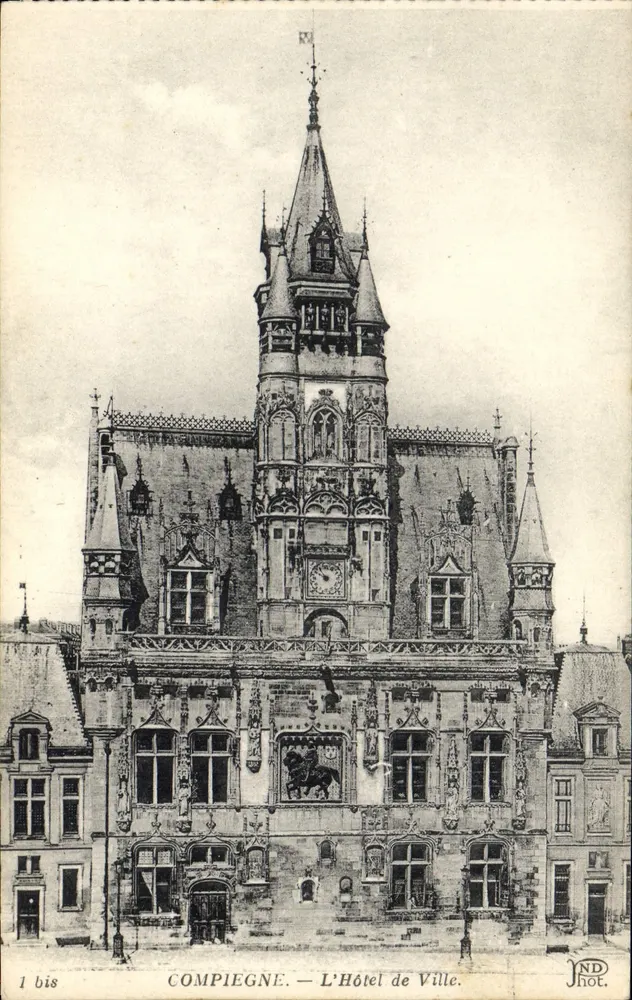 Compiègne — O Hotel de Ville — JND Phot. - Frente