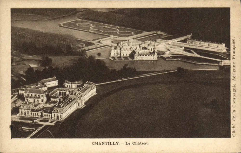 Chantilly — O Castelo — Cliché da Companhia Aérea Francesa - Frente