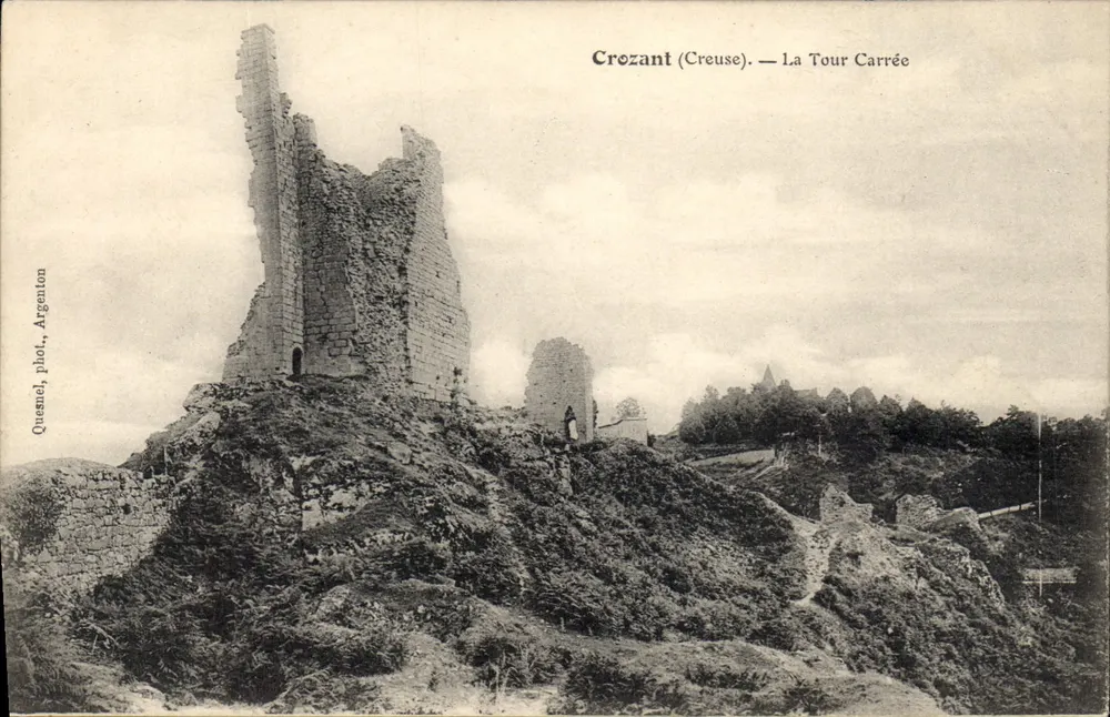 Croissant (Creuse) — A Torre Quadrada — Quesnel, fot. Argenton - Frente