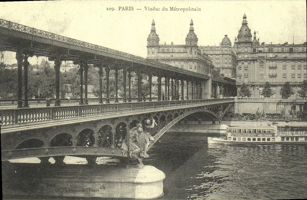 París — Viaducto del Metropolitano — Photo D.R. Spiral - Anverso