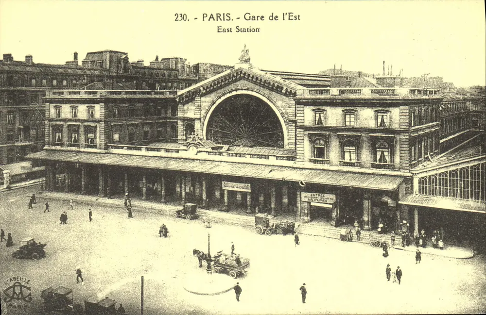 Paris - Estação de trem — vista da estação com veículos e pedestres — editor L'Abéille, n° 230 - Frente