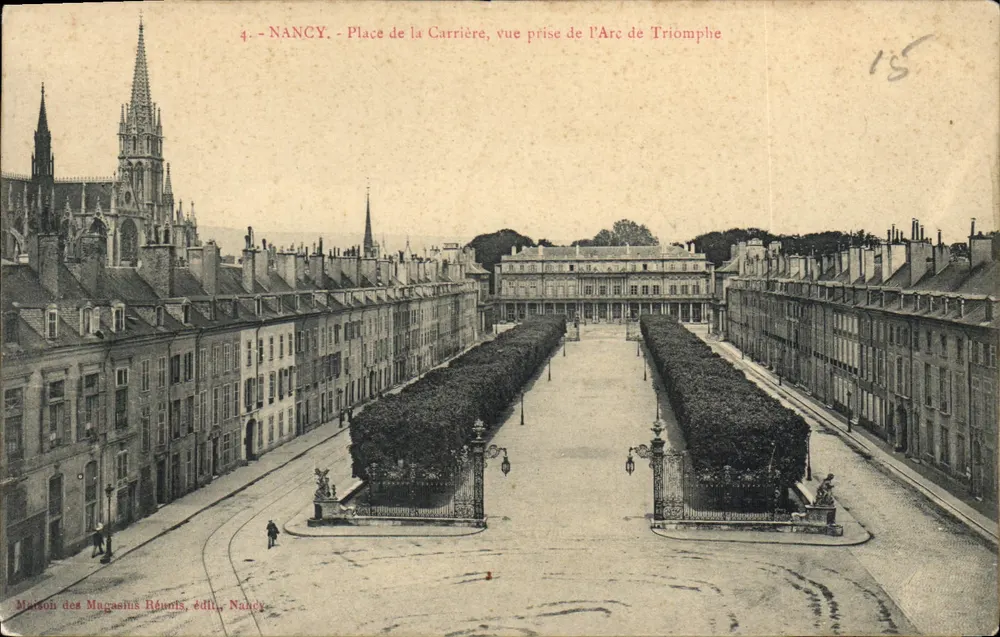 NANCY - Place de la Carrière, Ansicht vom Arc de Triomphe — Maison des Magasins Réunis, Verlag Nancy - Vorderseite
