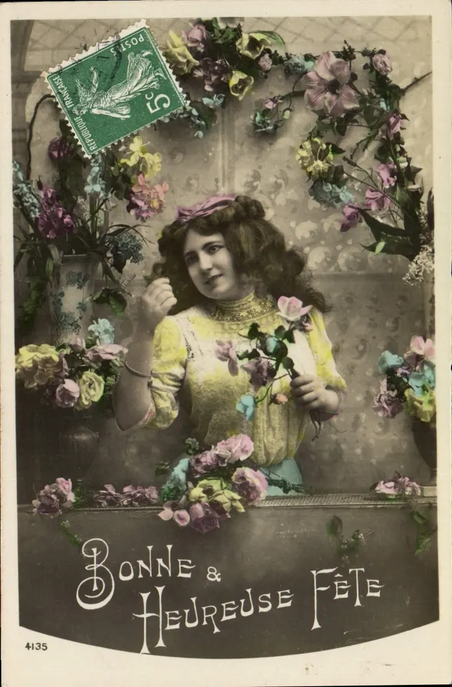 Junge Frau umgeben von Blumen — Gute und Fröhliche Feier — Verlag 4135 - Vorderseite