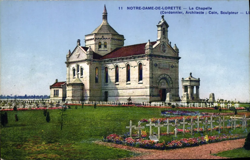 Notre-Dame-de-Lorette — A Capela — Cordonnier, Arquiteto ; Coin, Escultor - Frente