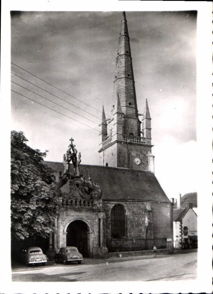 Carnac (Morbihan) — Pfarrkirche des 16. Jahrhunderts, geweiht Saint-Cornély — n°10 - Vorderseite