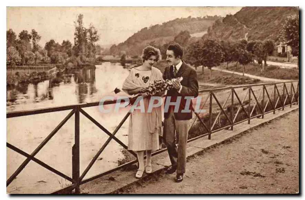 Casal em um ponte — vista de rio — Fabricante Francesa n°148 - Frente