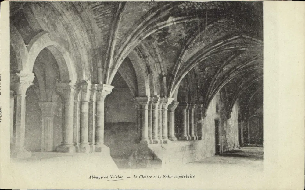 Abbazia di Noirlac — Il Cloître e la Sala capitolare — Editore R. FAVARD - Recto