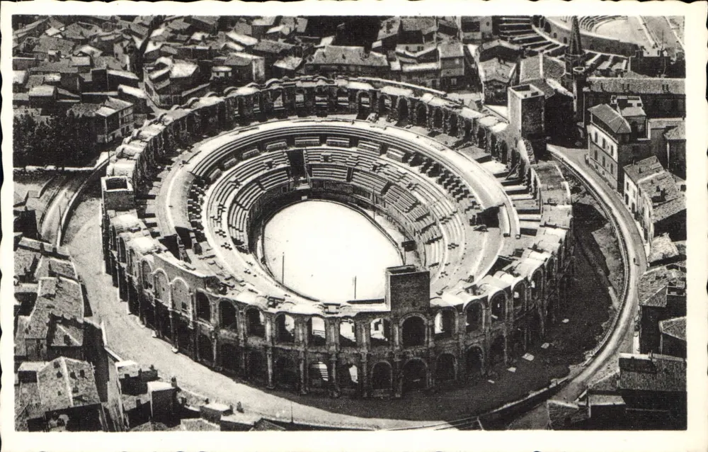 Arles — Les Arènes — Cie des Arts Photométriques, Paris - Frente