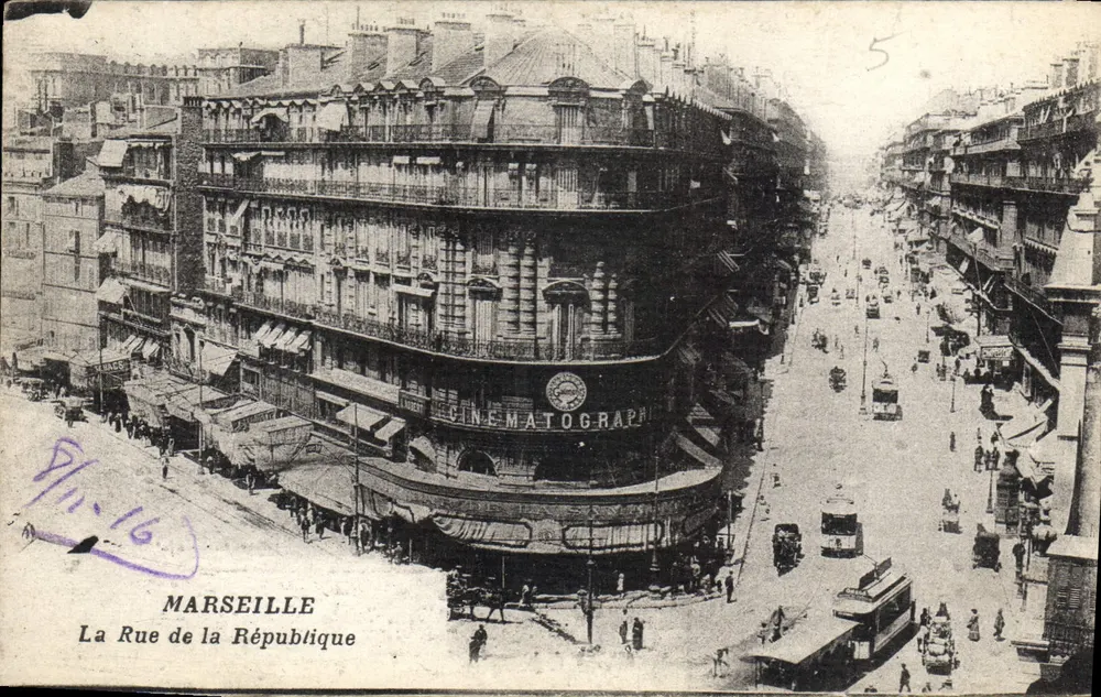 Marselha — A Rue de la République — Cinématograph - Frente