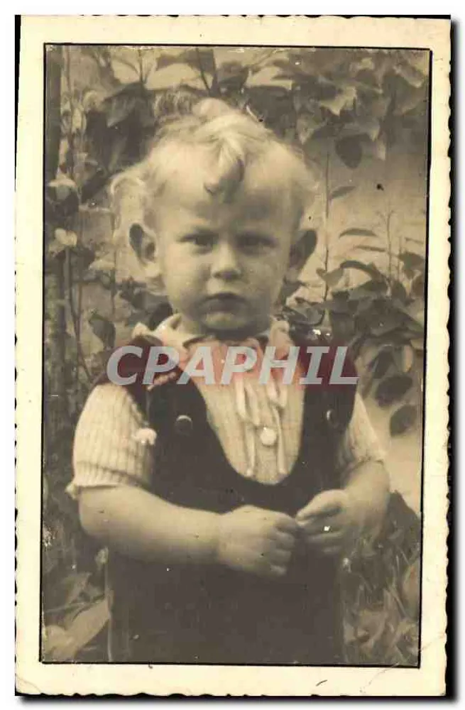 Criança no jardim — Noird - junho 1936 (8 anos) - Frente