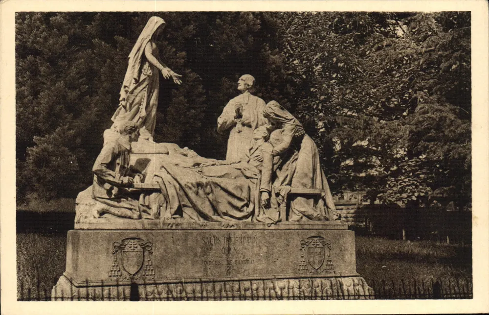 Lourdes — O Monumento de Cambrai — editor desconhecido, n° 17 - Frente