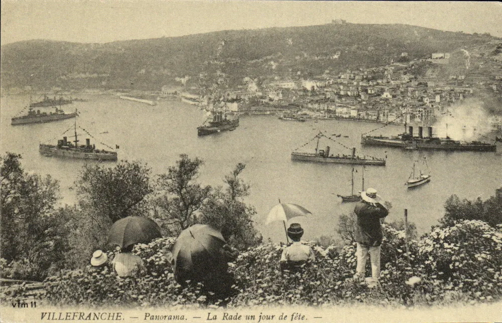 Villefranche — Panorama — Die Bucht an einem Festtag — vtm 11 - Vorderseite