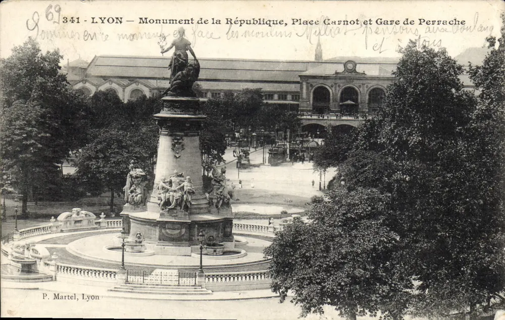 LYON — Monument de la République, Place Carnot und Gare de Perrache — P. Martel, Lyon, n° 341 - Vorderseite