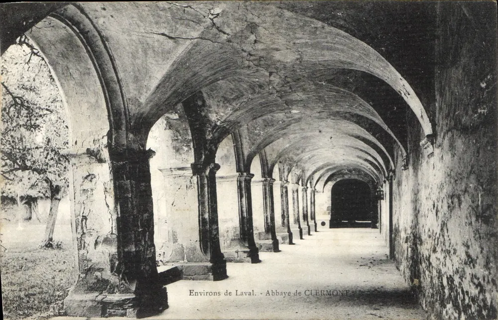 Environs de Laval — Abadia de Clermont — editor não identificado, número de série não visível - Frente