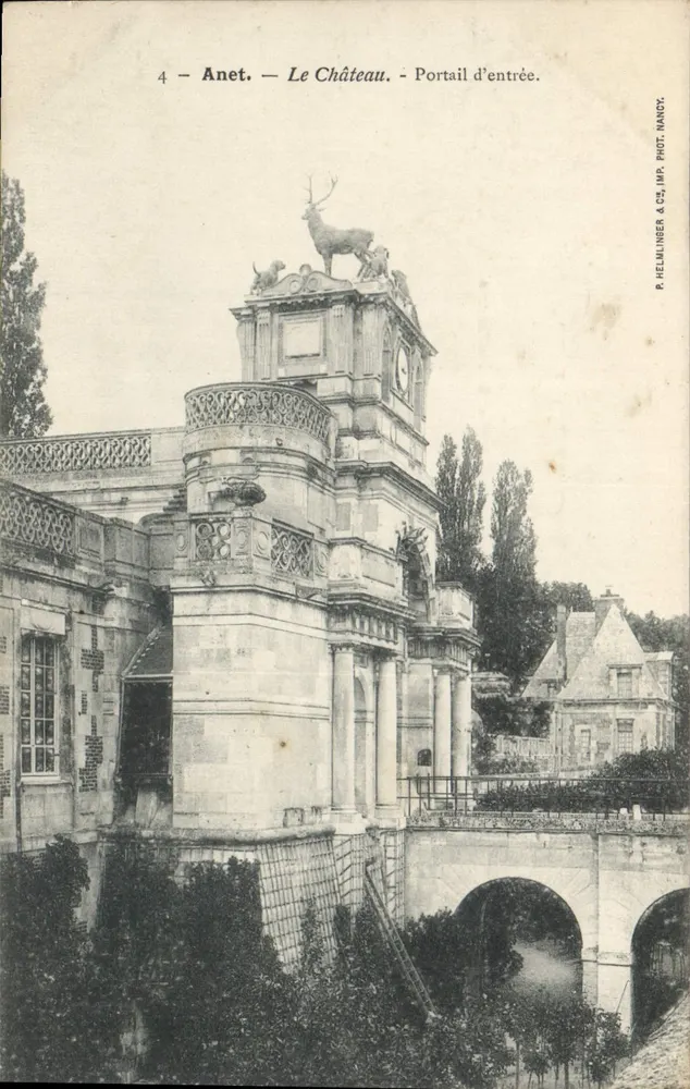 Anet — O Castelo — Portal de entrada — P. Helminier & Cie, Imp. Fot. Nancy - Frente