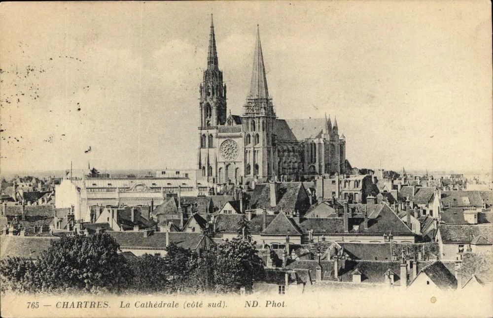 Chartres — A Catedral (lado sul) — ND. Fot. n°765 - Frente