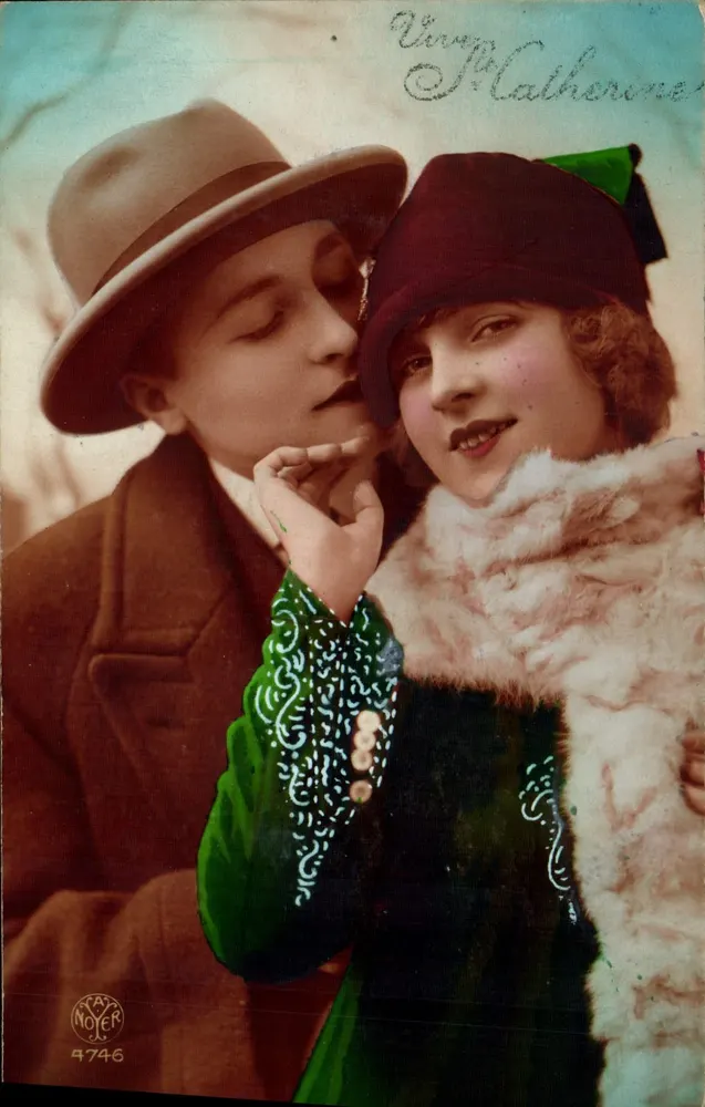 Casal jovem — época 1920 — editor Tay Noyer, n° 4746 - Frente