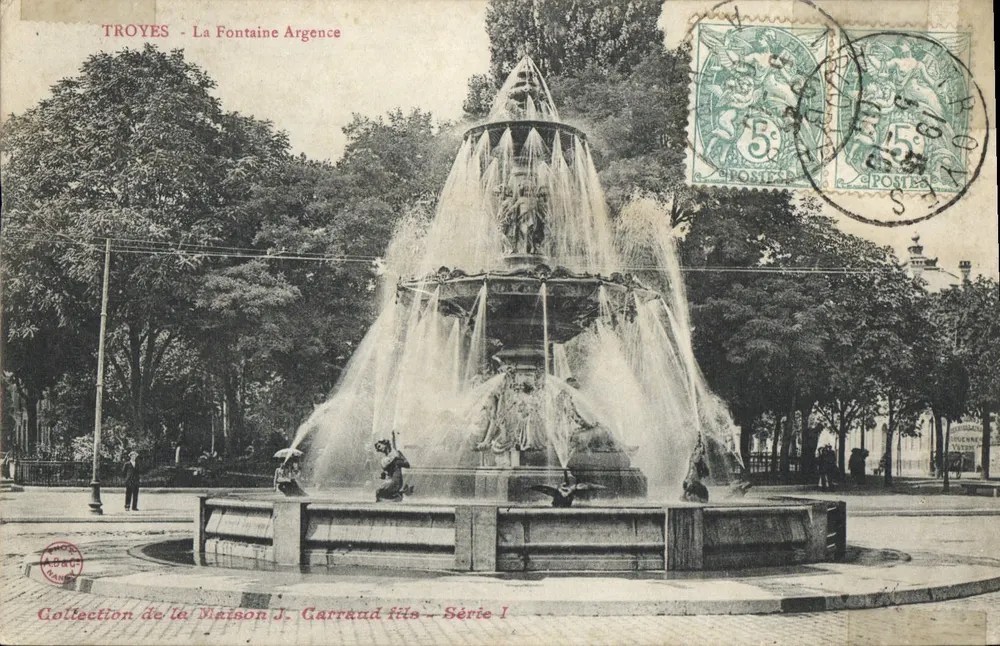 Troyes - A Fonte Argence — Coleção da Casa J. Carraud filho — Série I - Frente