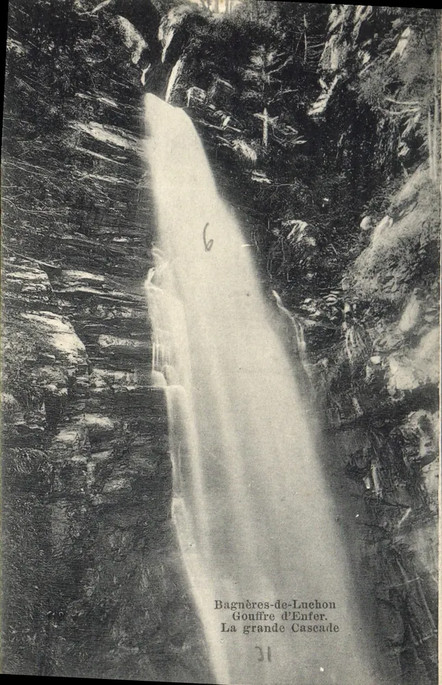 Bagnères-de-Luchon — Gouffre d'Enfer, A Grande Cascata — editor não identificado, n° 31 - Frente