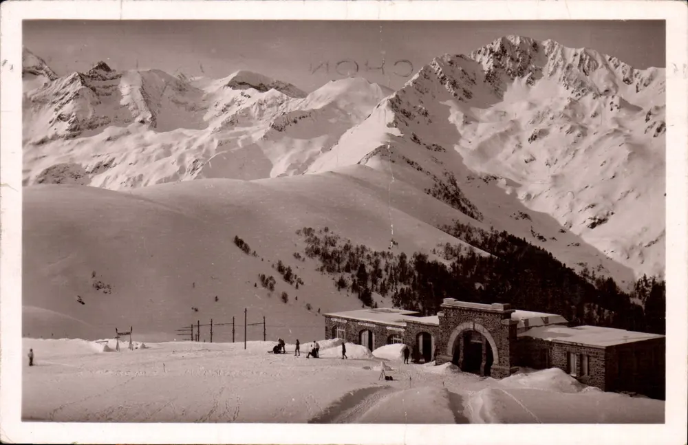 Superbagnères — A Estação do Funicular — C.A. P. Strasbourg - Frente