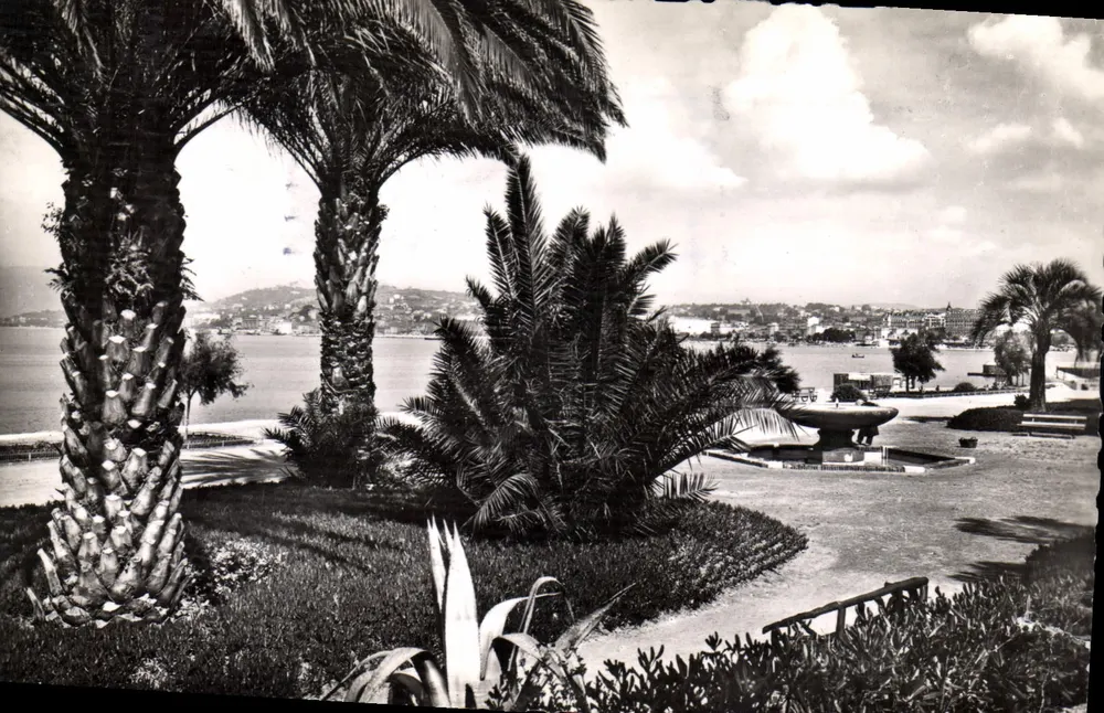 Cannes (A.M.) - Der Garten des Casinos — Internationaler Amateurfilm-Festival - Vorderseite
