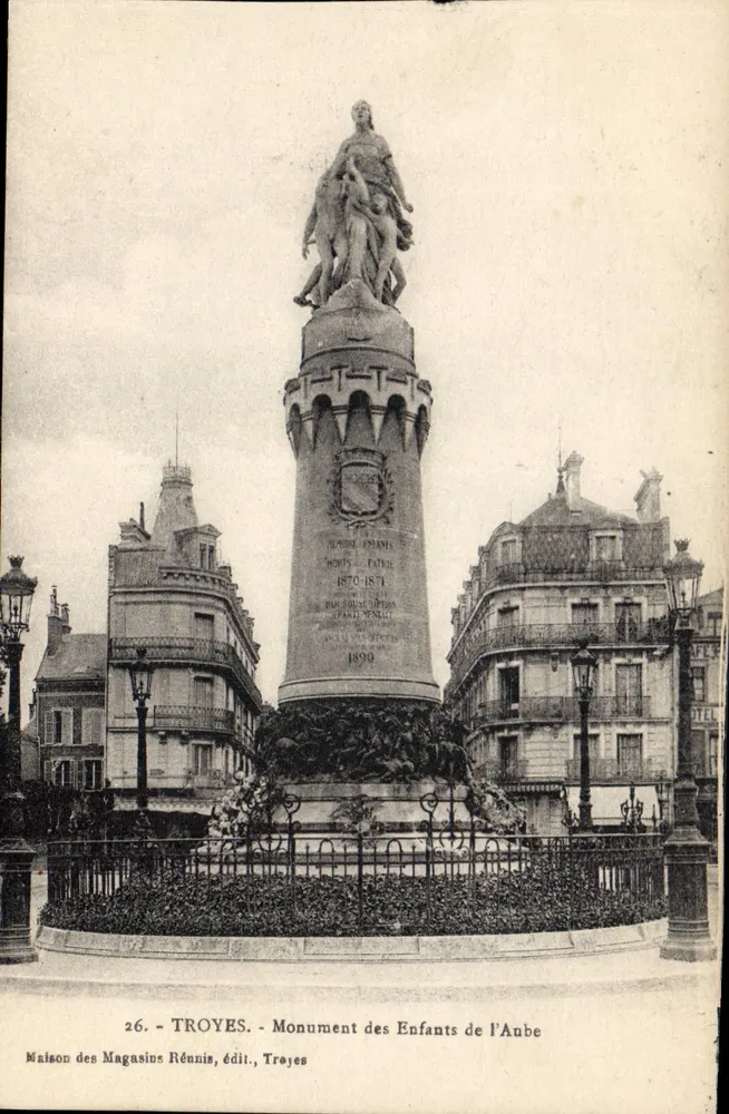 Troyes - Monument der Kinder der Aube — Maison des Magasius Rénnis, edit. Troyes - Vorderseite