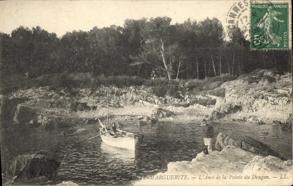 Sainte-Marguerite — L'Anse de la Pointe du Dragon — LL. Éditeur LL. N° 20. - Frente