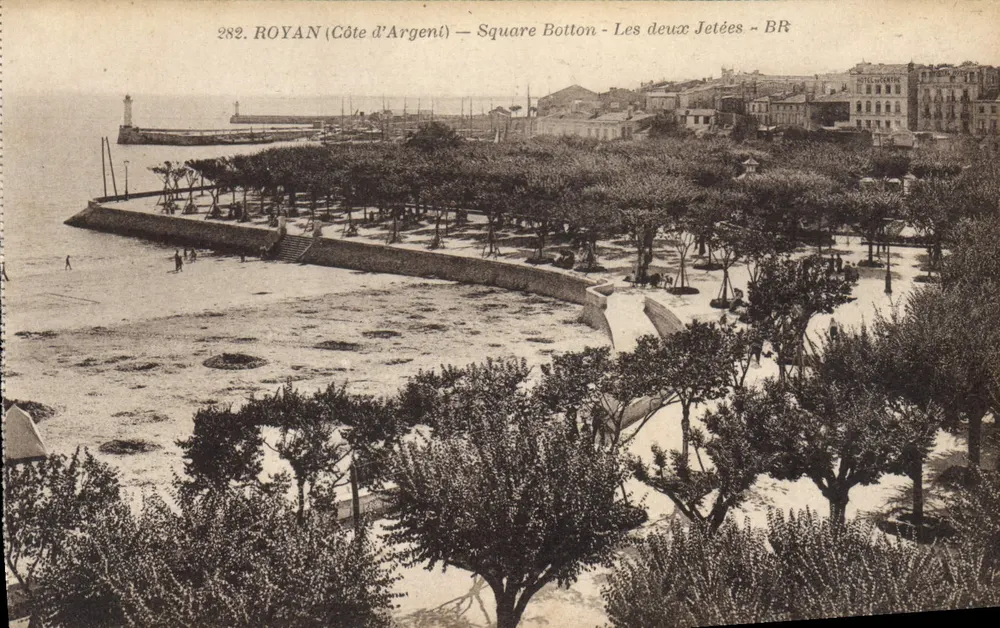 Royan (Côte d'Argent) — Praça Botton - As Duas Docas — BR - Frente