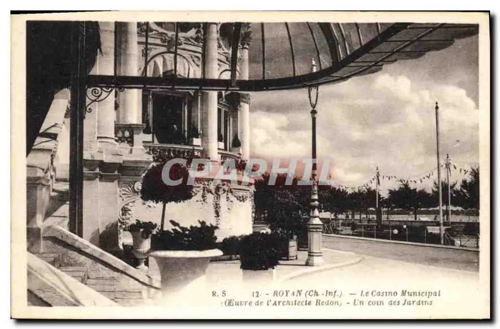 Royan (Charente-Inférieure) — Das Municipale Casino — Werk des Architekten Redon — Ein Eckbereich der Gärten - Vorderseite