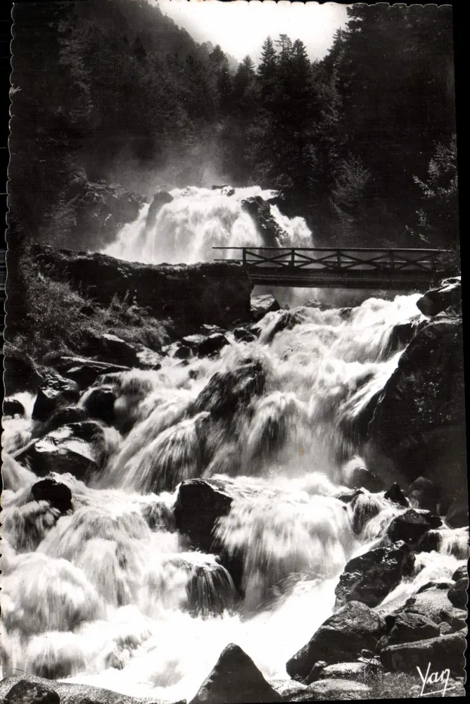 Cauterets - Cachoeira do Lutour — editor P. Chamon, Coleção Yan, n°110 - Frente