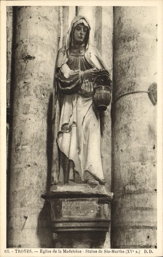 Troyes — Kirche der Madeleine — Statue der Ste-Marthe (15. Jh.) - Vorderseite