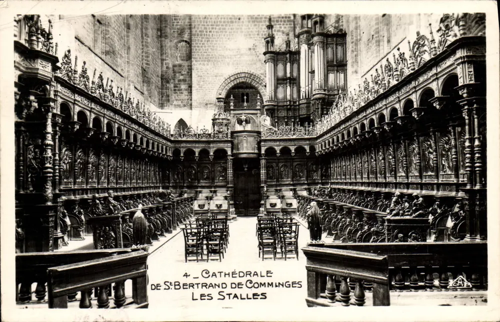 Catedral de Saint-Bertrand de Comminges — As bancadas — Editor: Graphie - Frente