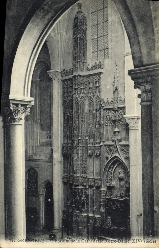 Grenoble — Ciborium der Kathedrale Notre-Dame (14. Jahrhundert) - Vorderseite