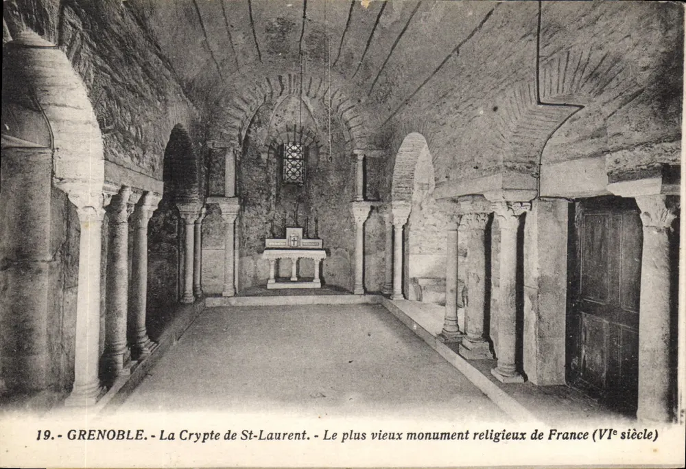 Grenoble - Die Krypta von St-Laurent - Das älteste religiöse Monument Frankreichs (6. Jahrhundert) - Vorderseite