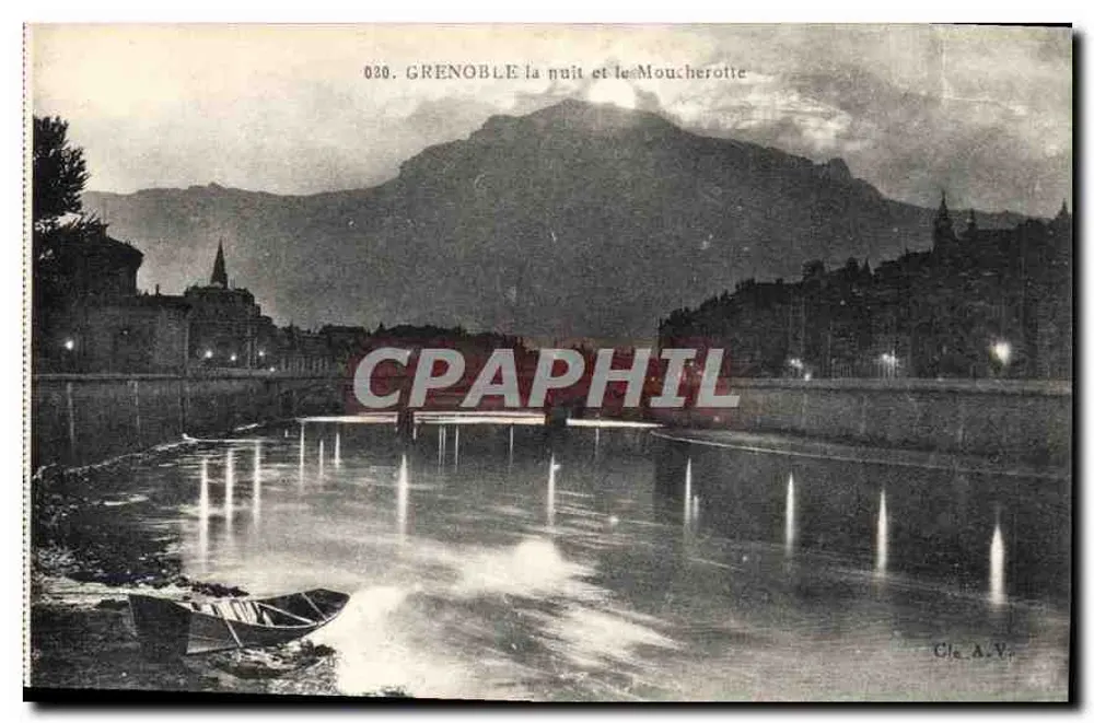 Grenoble à noite e o Moucherotte — vista noturna com reflexos na água e montanha no fundo — editor Cle A.V., n° 030 - Frente