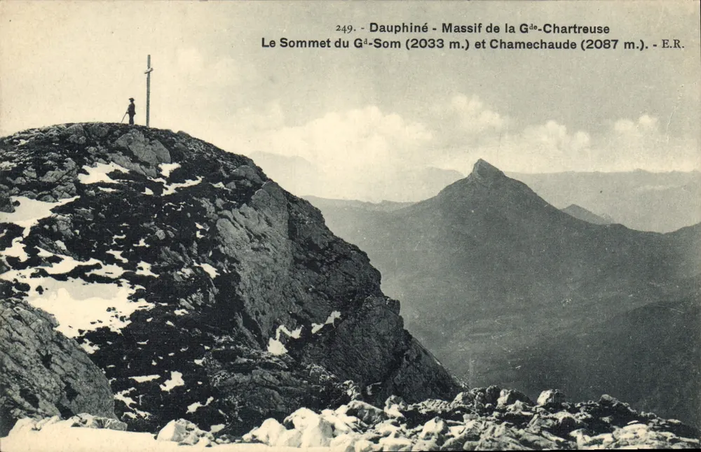 Cume do Gd-Som (2033 m) e Chamechaude (2087 m) — Dauphiné, Massif da Chartreuse — E.R. n°249 - Frente