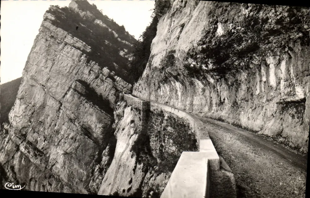 ST-GERVAIS (Isère) — Rota das Ecouges à entrada do Túnel — editor Cim - Frente