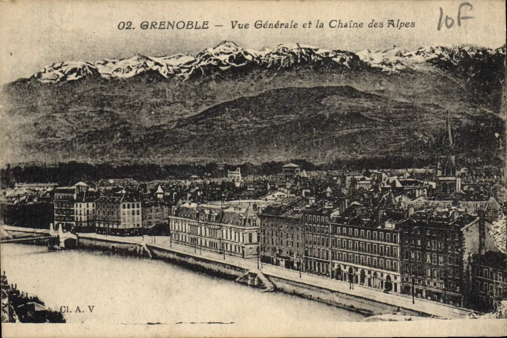 Grenoble — Allgemeiner Blick und die Alpenkette — CI. A. V. Nr. 02 - Vorderseite