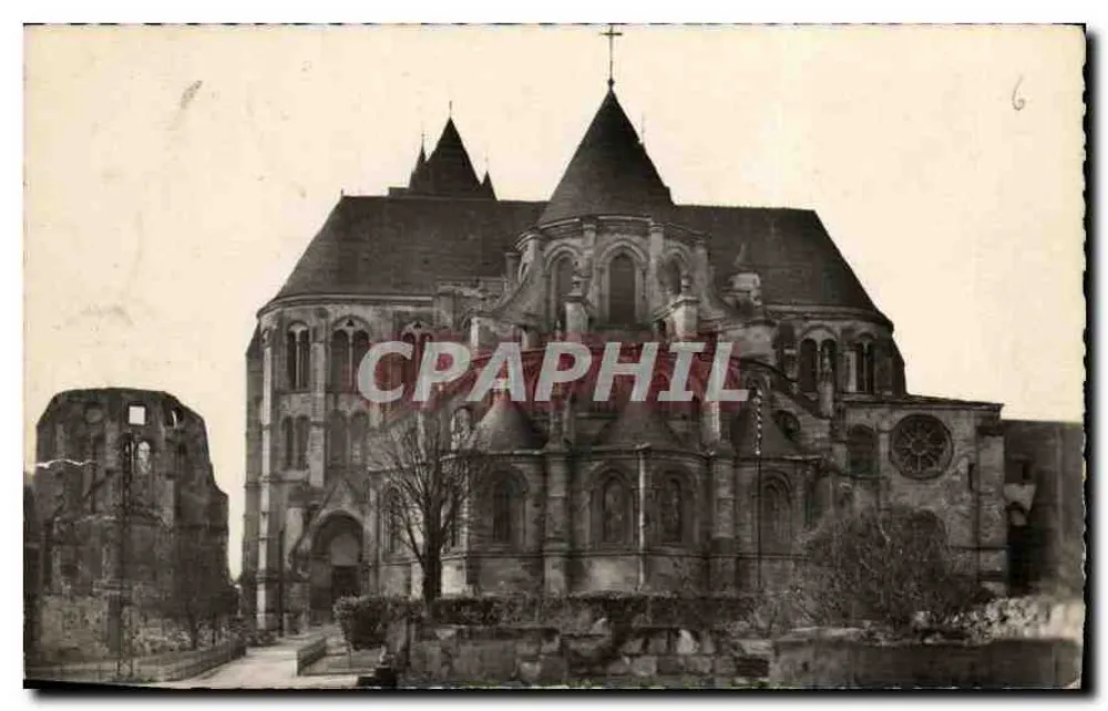 Noyon — L'Abside de la Cathédrale — Éditeur : C. PANTANT de l'Aqueduc - Frente