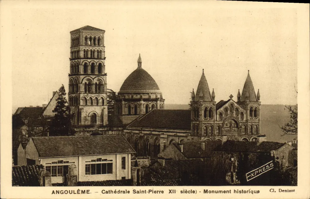 Angoulême — Kathedrale Saint-Pierre XII. Jahrhundert — Denkmal — Cl. Denizot - Vorderseite