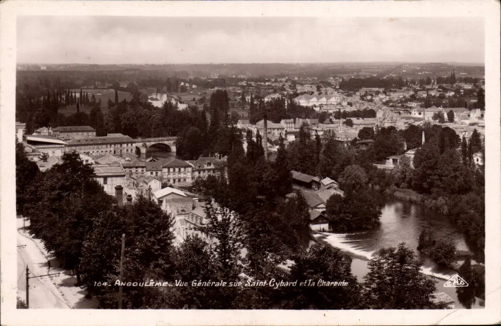 Angoulême — Allgemeiner Blick auf Saint-Cybard und die Charente — Verlag CAA, n° 164 - Vorderseite