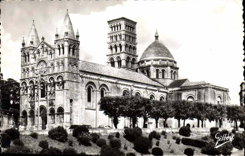 Kathedrale Saint-Pierre d'Angoulême — Éditions Gilbert, n°16 - Vorderseite
