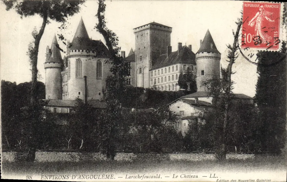 Larocheffoucauld — O Castelo — Edição das Novas Galerias - Frente