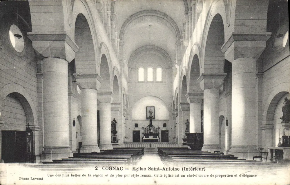 Cognac — Igreja de São Antônio (Interior) — Foto Lavaud - Frente